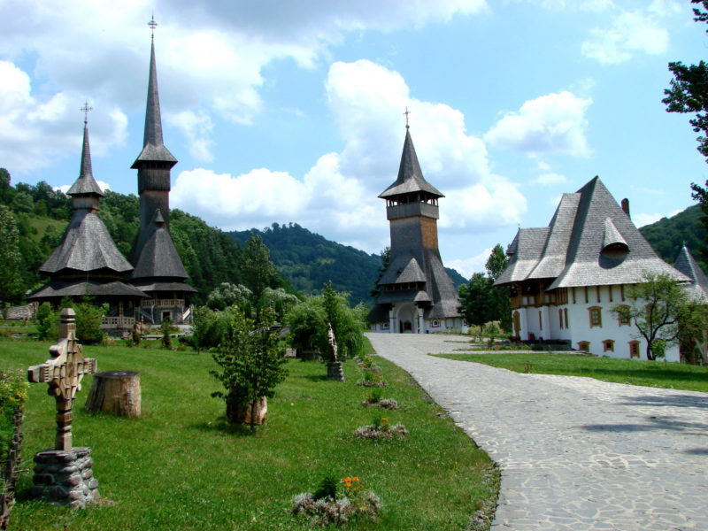 Monastero di Bârsana - Viaggiare in autostop in Romania - MOH Associazione Socioculturale Bari